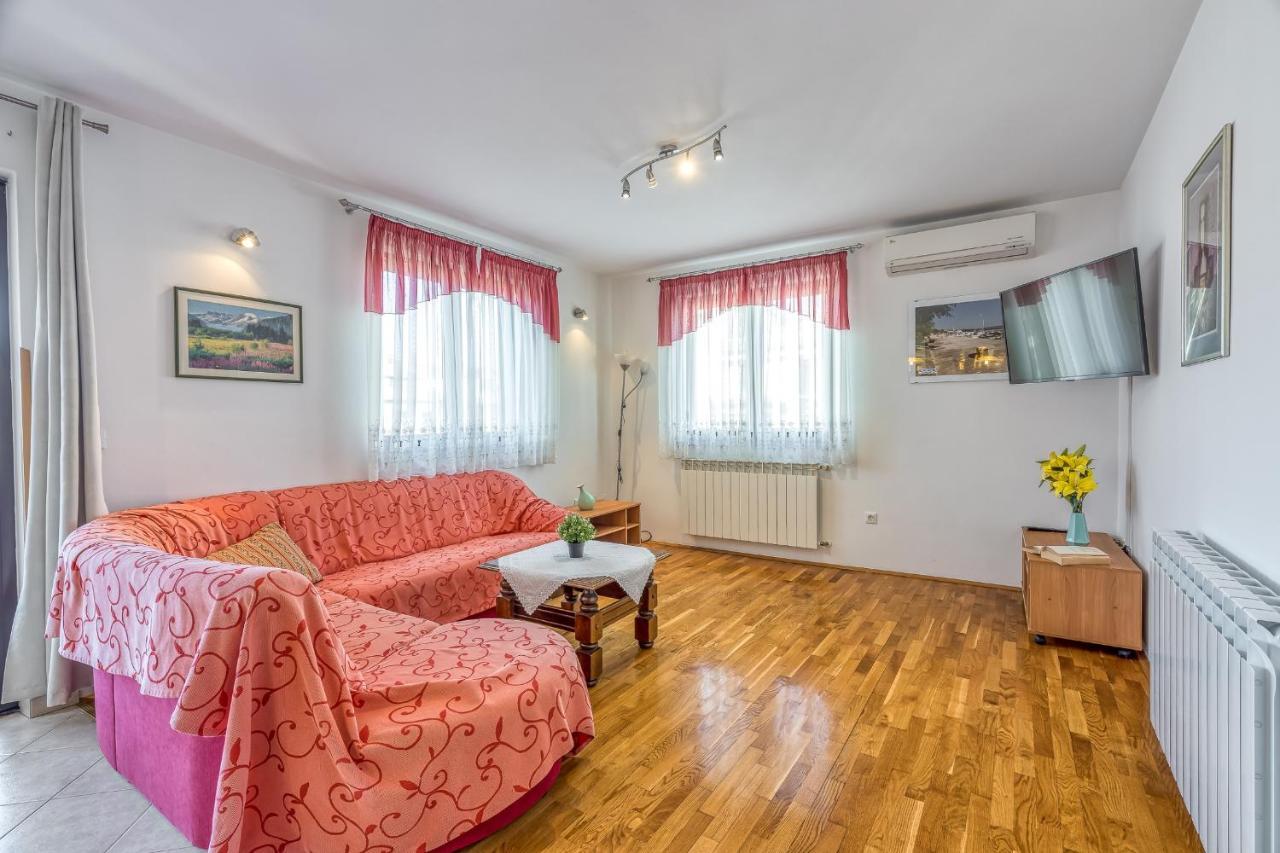 Apartment Complex Silva Rovinj Exterior photo