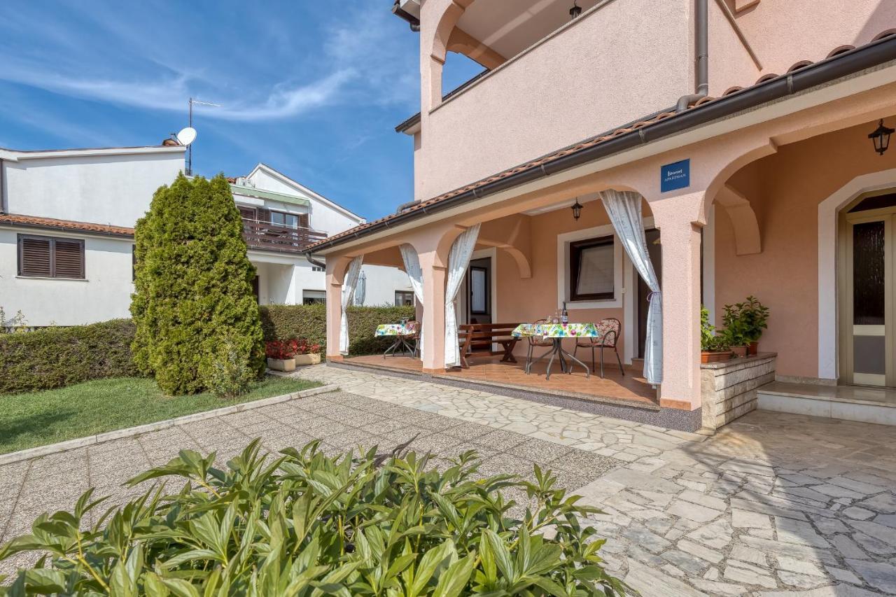 Apartment Complex Silva Rovinj Exterior photo