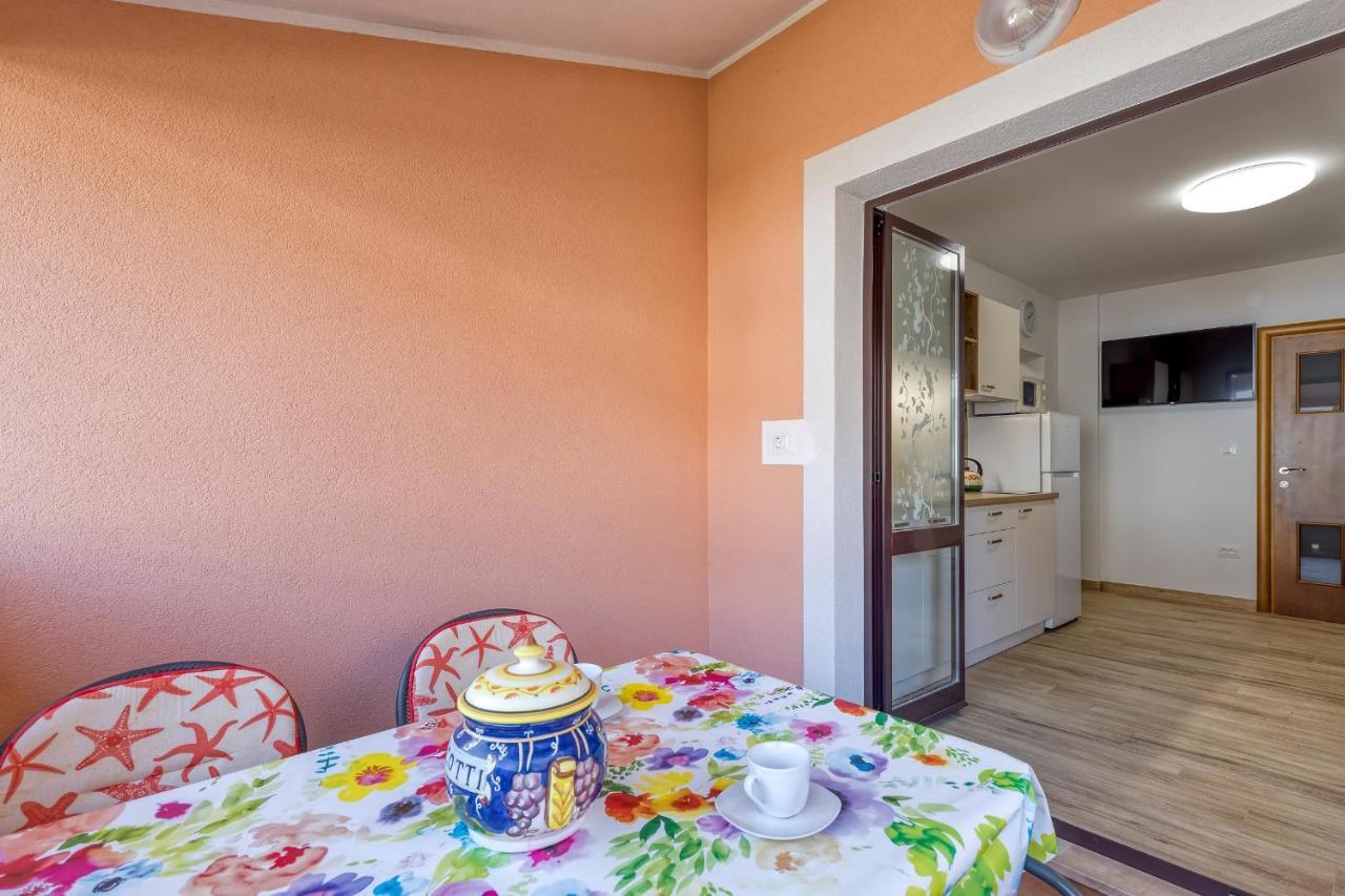 Apartment Complex Silva Rovinj Exterior photo